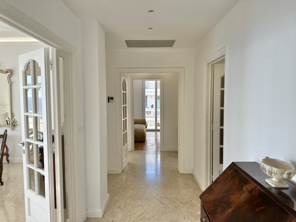 Twins Apartment Ospedaletti - Immagine 9